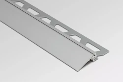 Schl�ter�-RENO-V � hlin�kov� prechodov� li�ta s nastavite�n�m ramenom pre rozdielne v��ky podl�h